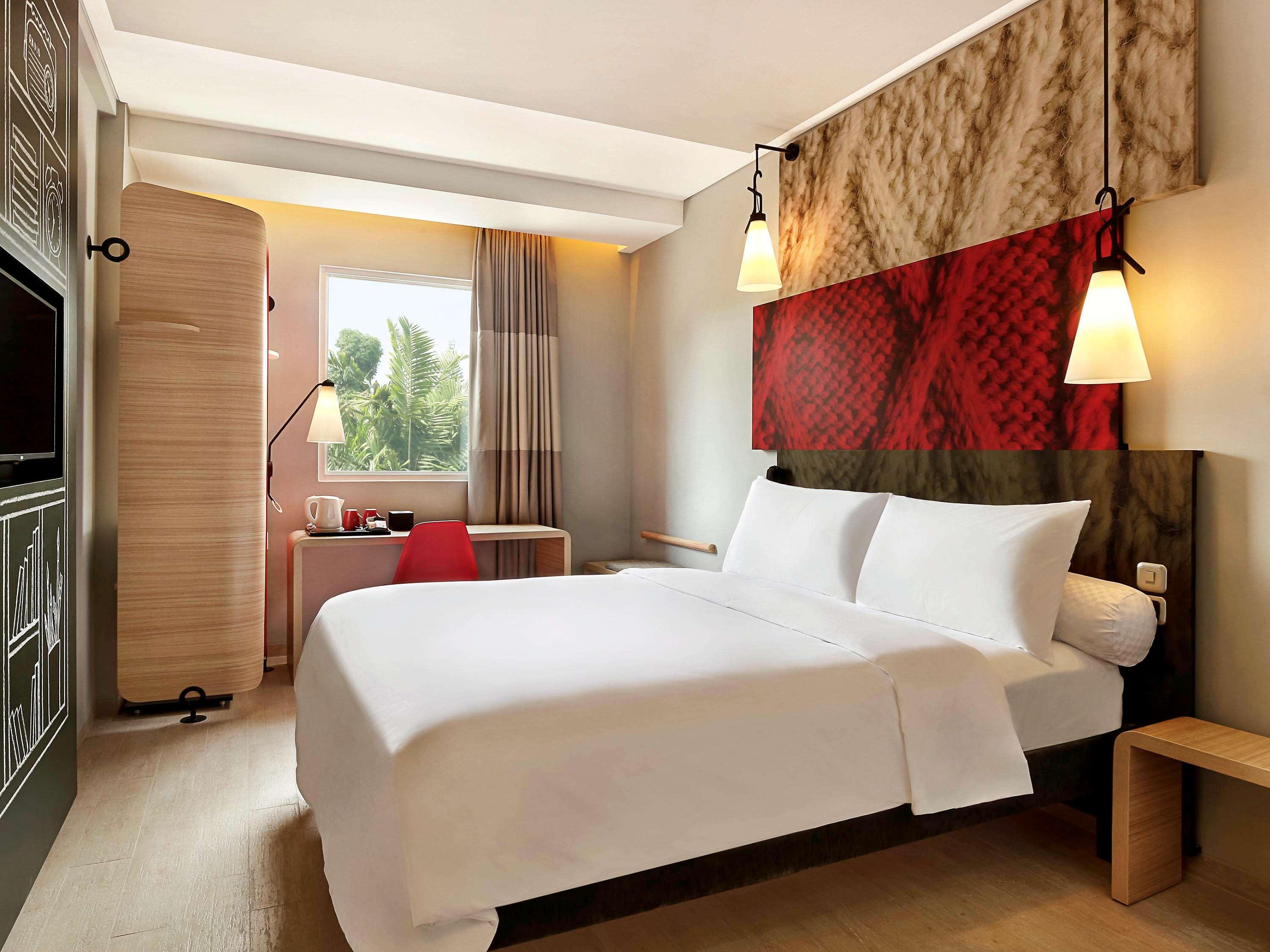 Готель Ibis Bali Legian Street Екстер'єр фото